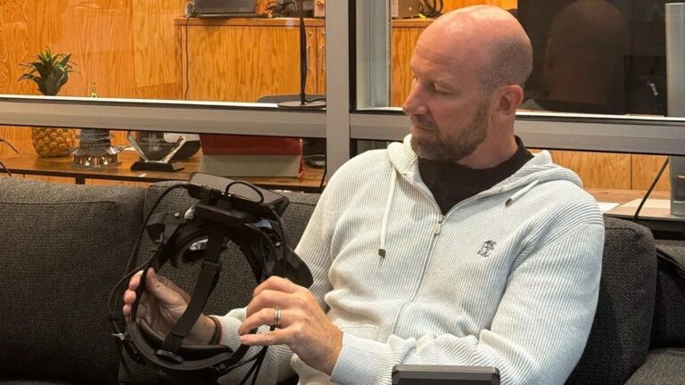 valve-delays-steam-frame-and-meta-shifts-strategy-amid-evolving-extended-reality-landscape