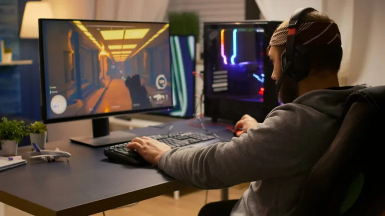 Videogamer winning first person shooter tournament