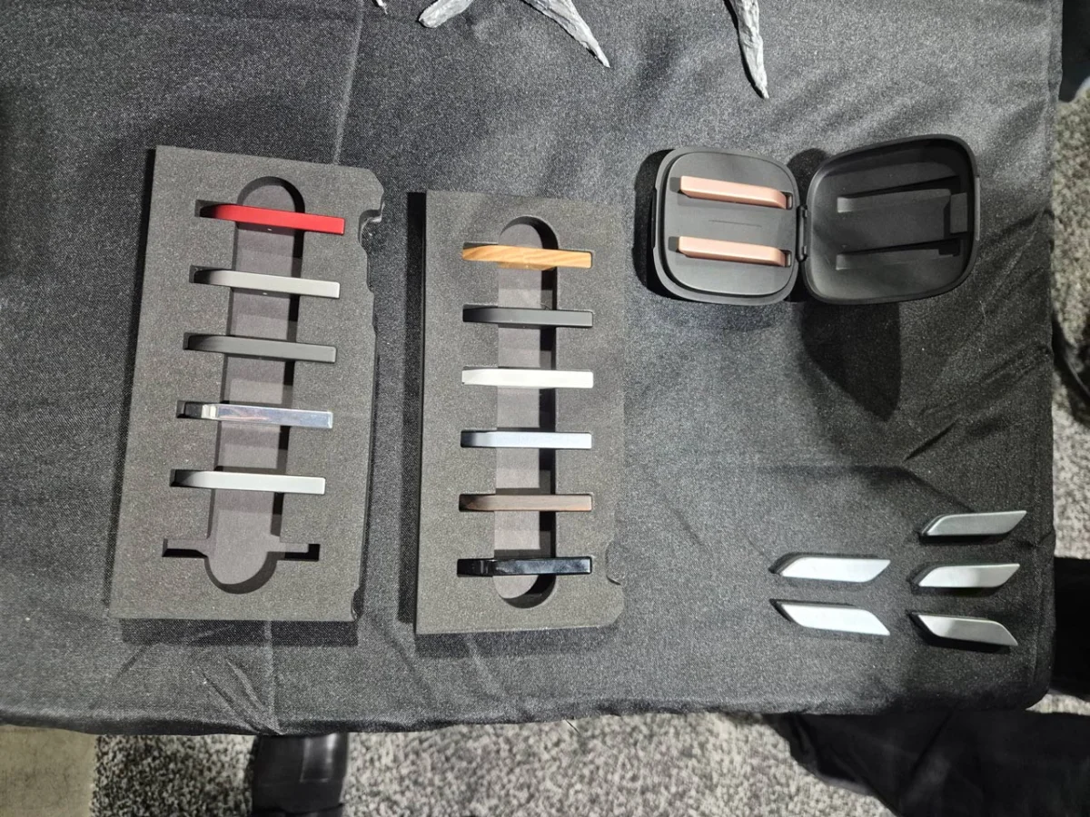 raven-resonance-unveils-raven-prism-ambient-computer-featuring-privacy-centric-linux-architecture-and-hot-swappable-power-systems