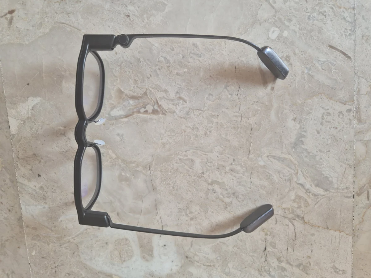rayneo-io-smart-glasses-launch-signals-shift-toward-privacy-and-ai-driven-productivity-in-the-wearable-technology-market